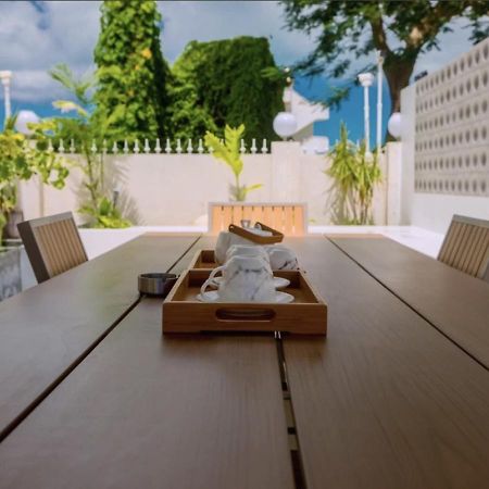Discovery Saipan Hotel غارابان المظهر الخارجي الصورة